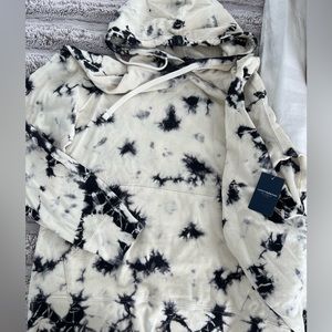 Unisex Tie Dye Lucky Brand Hoodie NWT